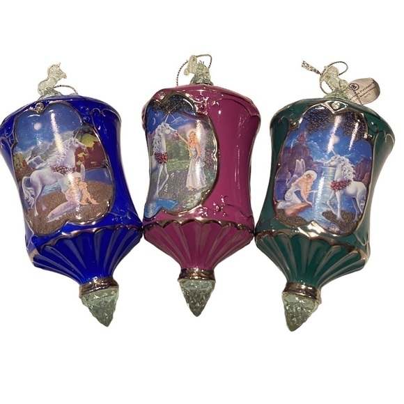 Bradford Edition 2001 Joyce Patti Moonlit Trail
3 Piece Ornament Collection - Picture 2 of 15